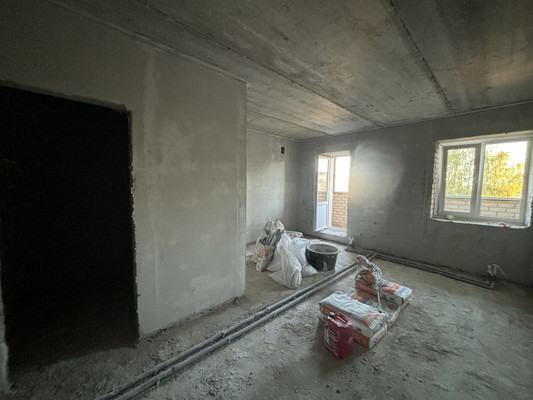 Купить --комнатную квартиру